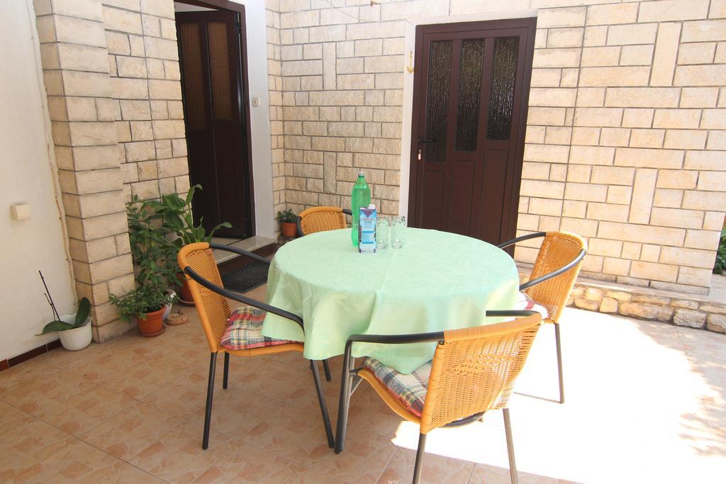 Apartments Jelica Pag Town Zewnętrze zdjęcie